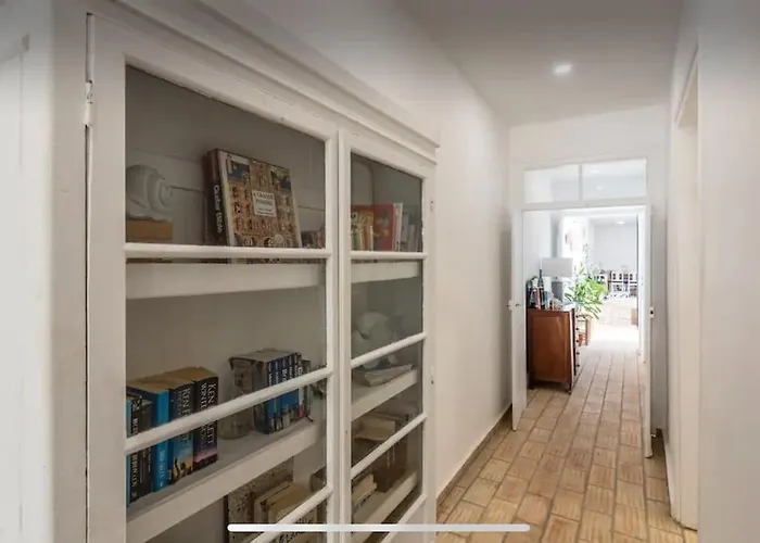 Traditional Townhouse With Private Patio And Pool